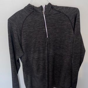 Lululemon dry fit sweatshirt Men’s Medium Charcoal